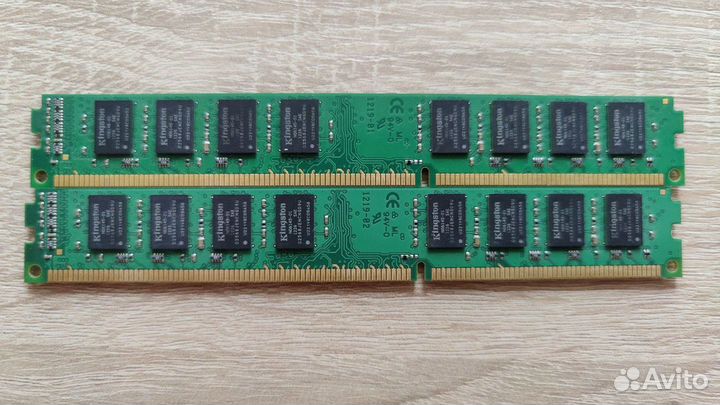 Kingston KVR1333D3N9 (2x4GB)