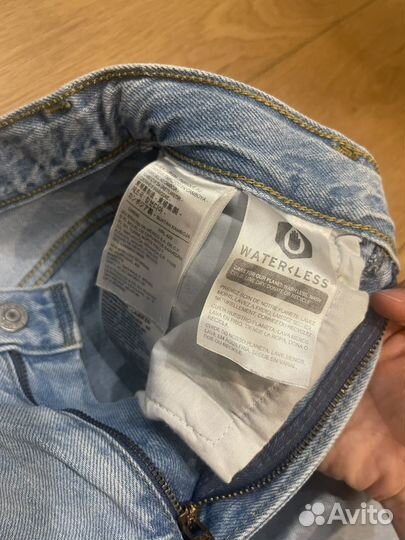 Джинсы Levis голубые