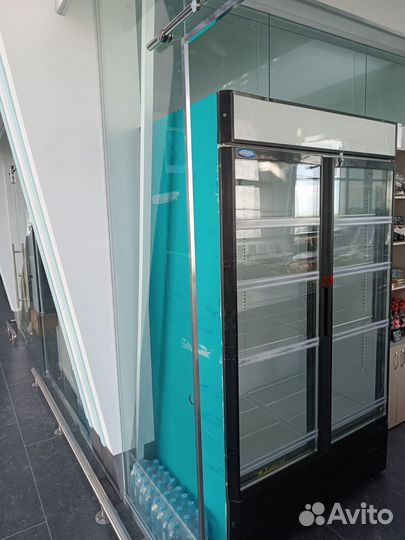 Холодильная витрина бу