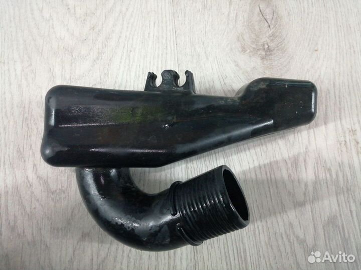 Резонатор воздушного фильтра Renault sandero 2