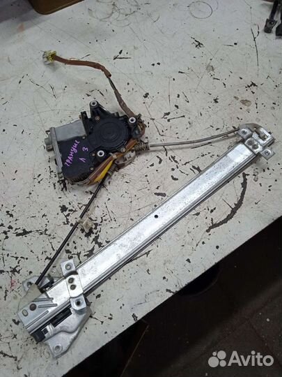 Стеклоподъёмник задний левый mitsubishi chariot