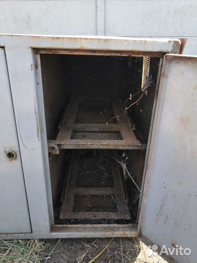 Топливный бак 600л. Ящик для инструмента