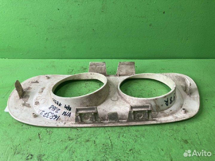 Облицовка противотуманной фары DAF XF105