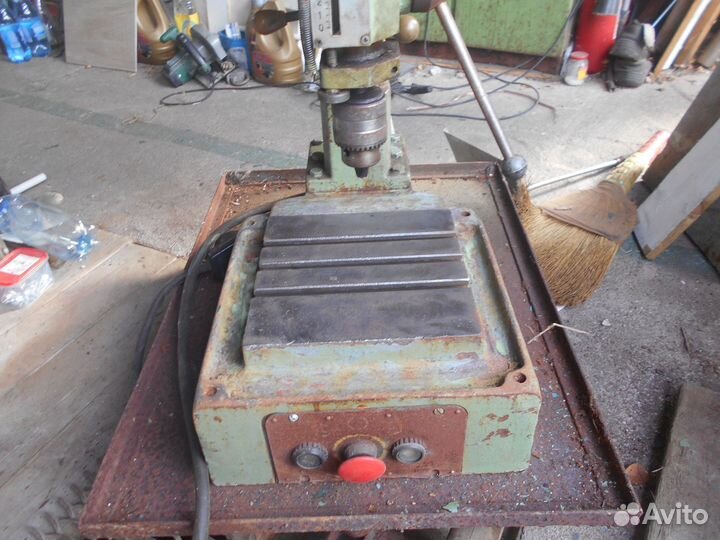 Сверлильный станок