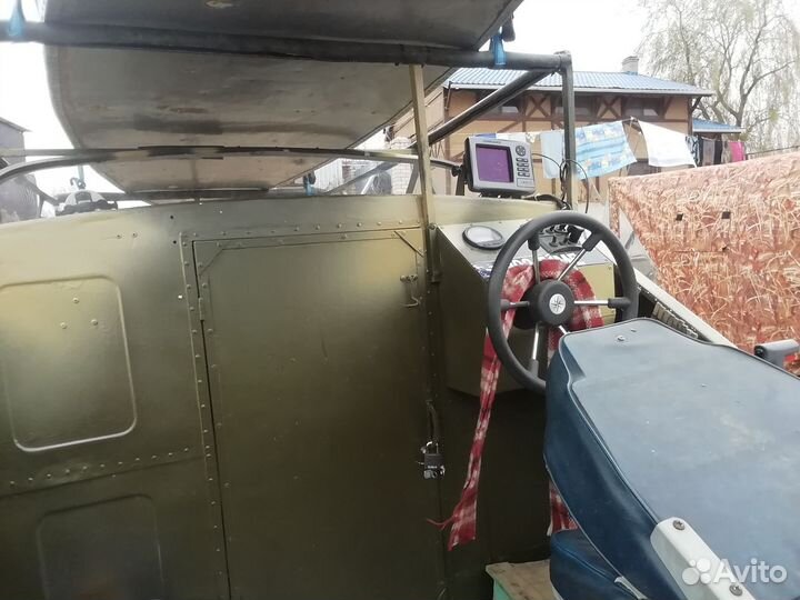 Лодка Москва 2 с каютой