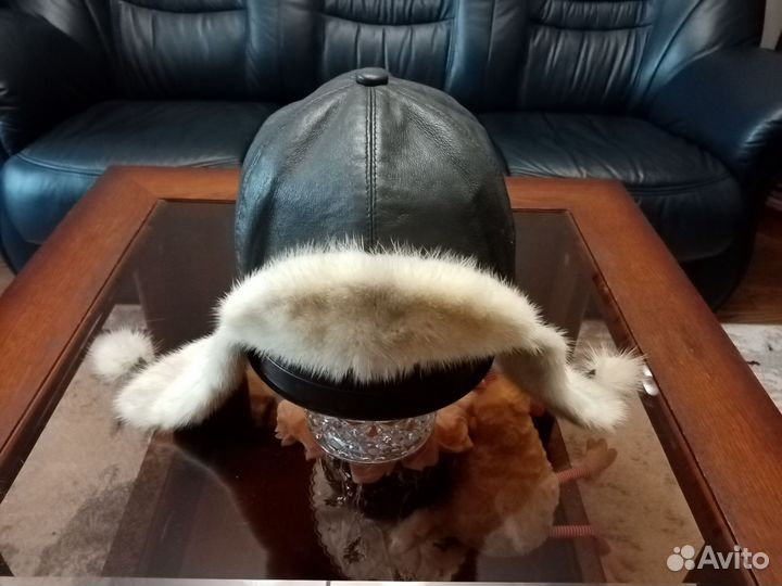 Шапка кожаная с мехом норки