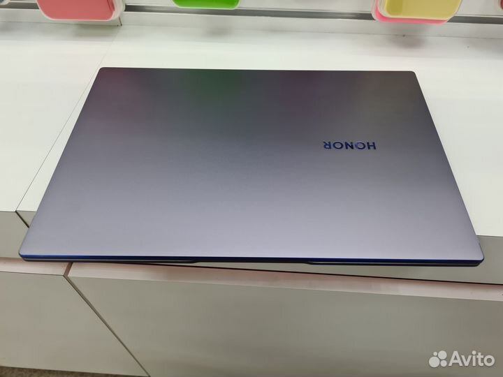 Honor magicbook r5 8/512