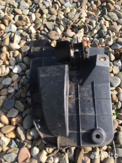 Toyota corolla 150 брызговик бампера задний левый