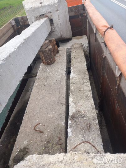 Столбы бетоные