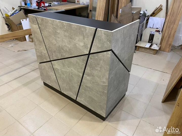 Стойка Ресепшен