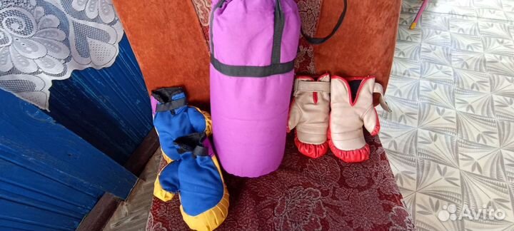 Детская Боксерская груша и перчатки бу