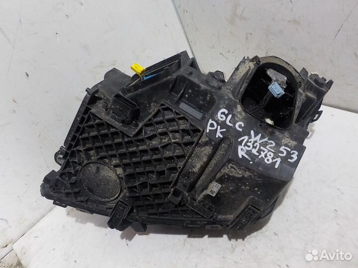 Фара правая Mercedes GLC X253