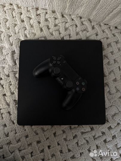 Sony PlayStation 4 Slim