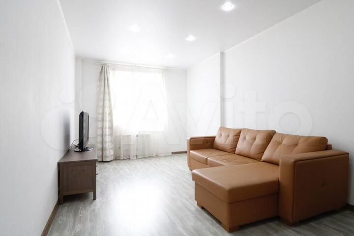2-к. квартира, 67 м², 7/10 эт.