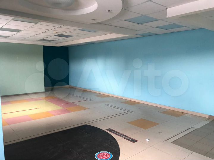 Торговая площадь, 92 м²