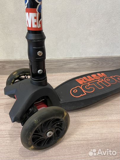 Трехколесный самокат