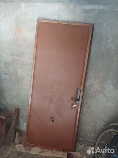 Дверь входная