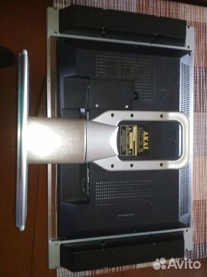 Продам ЖК телевизор Akai 20