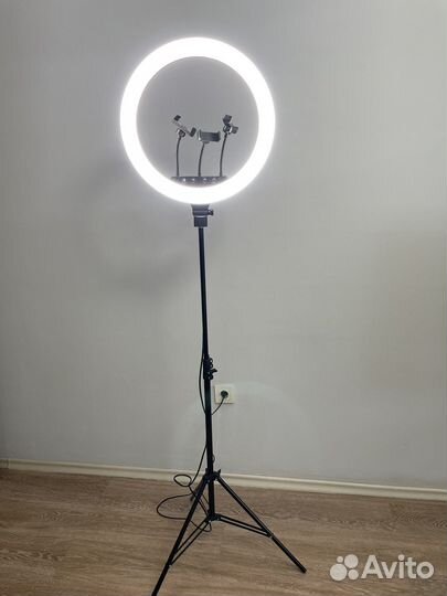 Кольцевая лампа со штативом 45см