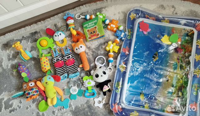 Водный коврик,игрушки,погремушки
