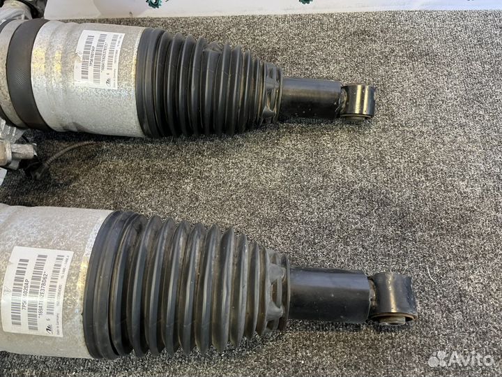 Амортизатор задний Porsche Cayenne 3.0d 2016