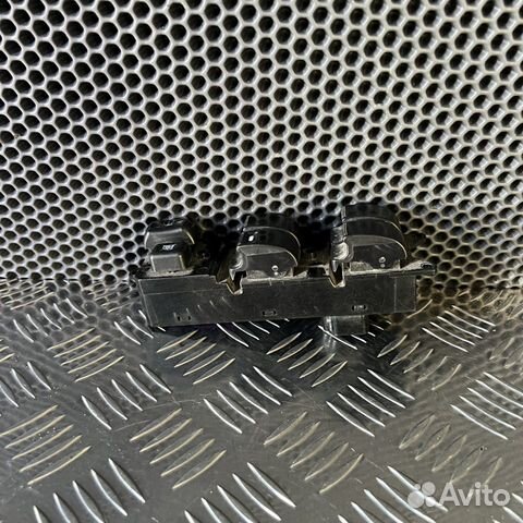 Блок управления стеклоподъемниками Mitsubishi ASX