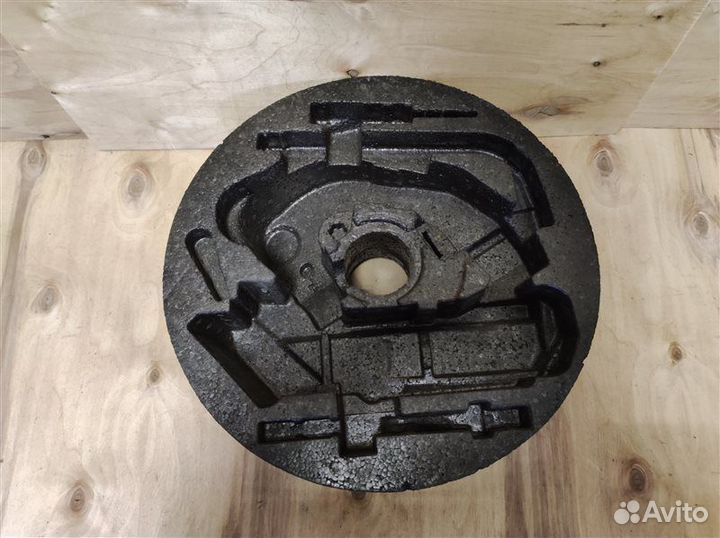 Ниша инструмента Audi A4 B7