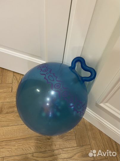 Гимнастический мяч для детей