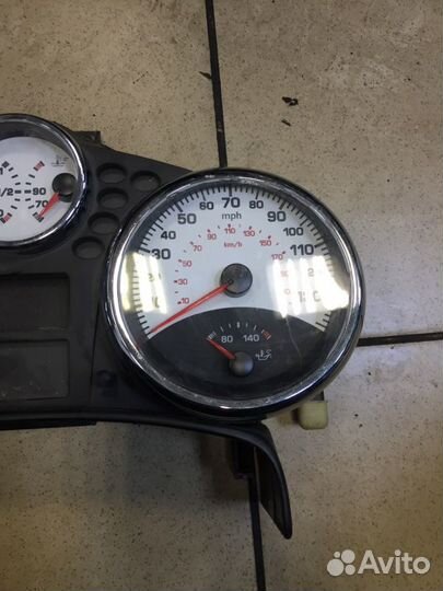 Панель приборов Peugeot 207