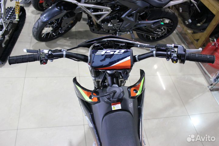 Эндуро / кроссовый мотоцикл BSE Z3 L Spek Orange