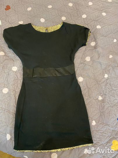 Платье мини из золотых пайеток