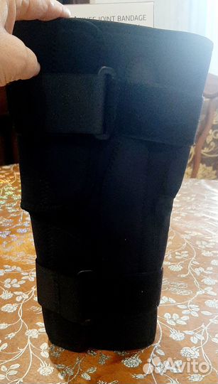 Бандаж компрессионный фиксирующий на колено