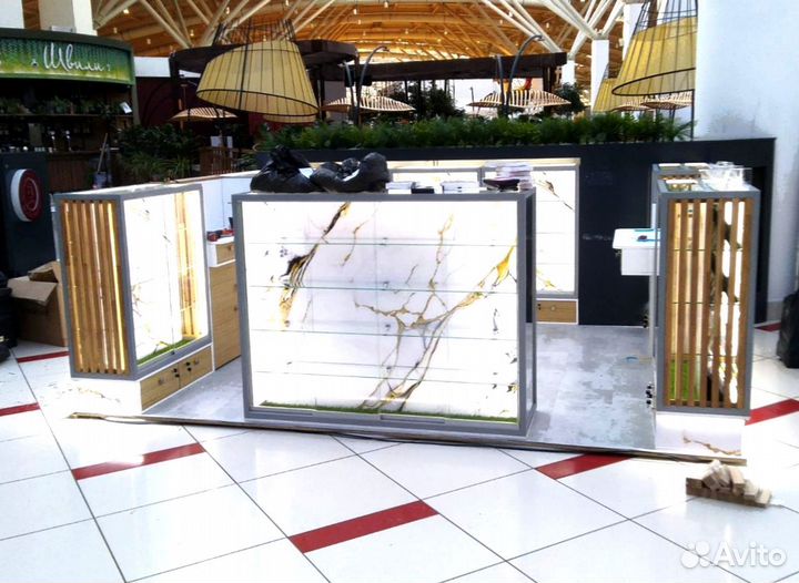 Витрина для трц
