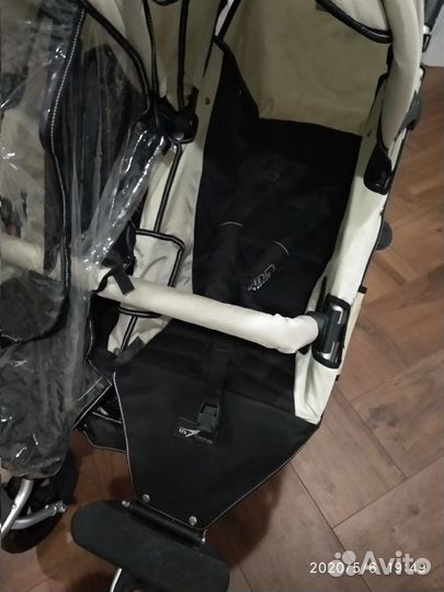 Продам коляску для двойни