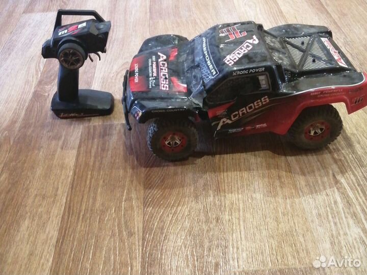 Машинка на радиоуправлении