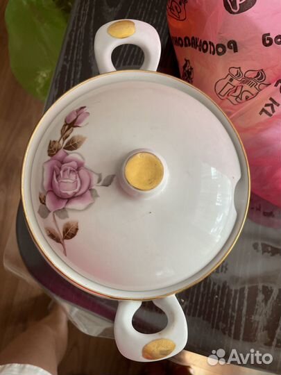 Фарфоровая супница СССР к ней есть тарелки