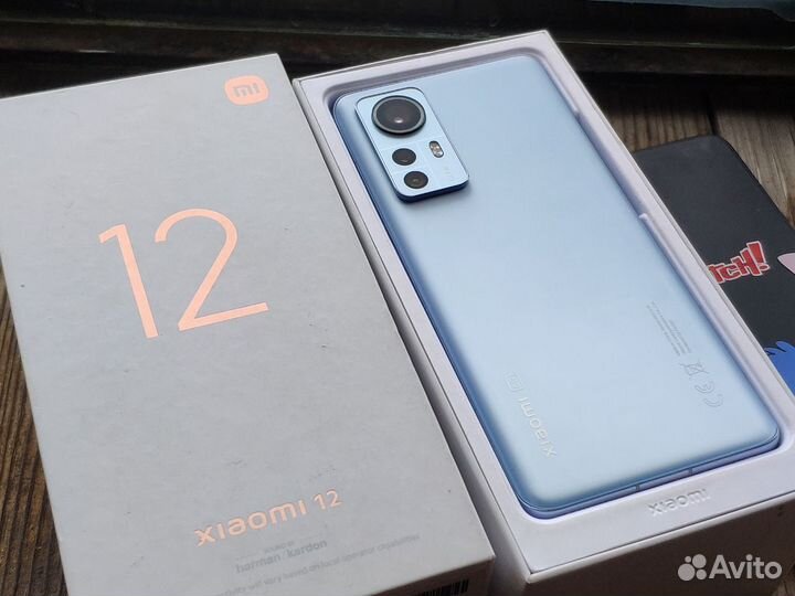 Xiaomi 12, 8/256 ГБ