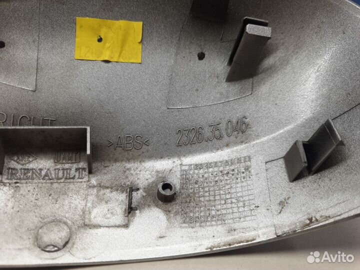 Накладка зеркала правого Renault Duster 2010