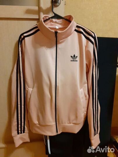 Спортивный костюм, женский