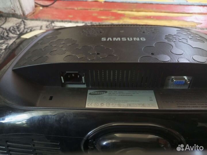Монитор Samsung 19 дюймов