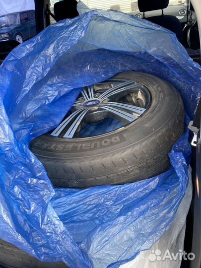 DoubleStar Maximum DH02 215/60 R16