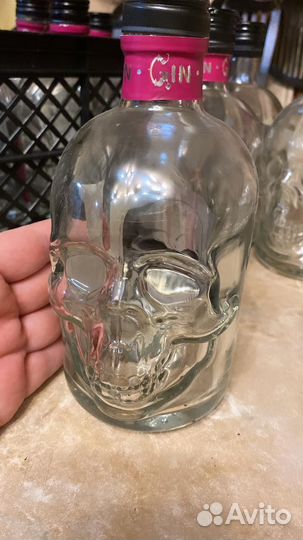 Бутылка с пробкой