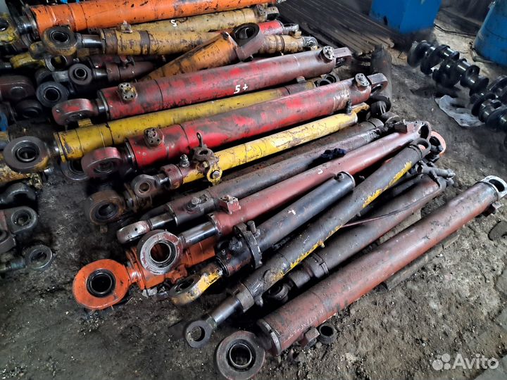 Цилиндр Стрелы на экскаватор Твэкс Ек-14 Ек-12.18