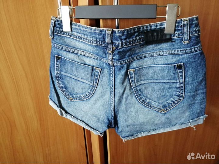 Джинсовые шорты adidas