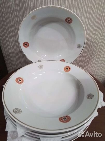 Тарелки фарфоровые суповые большие, СССР