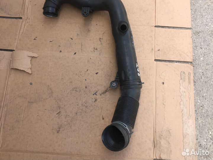 Патрубок интеркулера фольксваген пассат б6