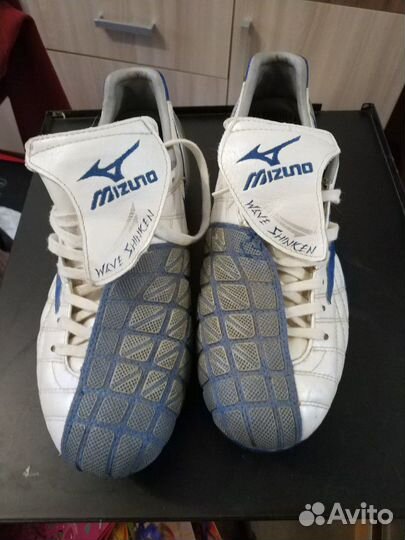 Бутсы футбольные