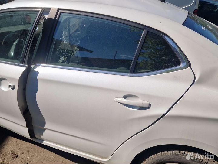 Двери левая сторона Citroen c4 b7 sedan