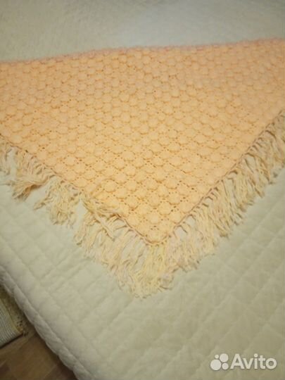 Шаль-косынка вязаная ручная работа (новая)