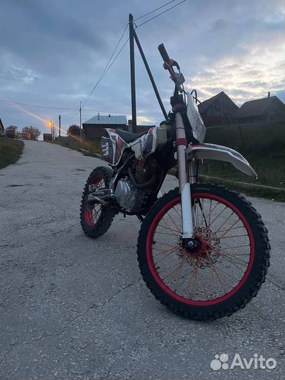 Продам мотоцикл Motoland CRF250